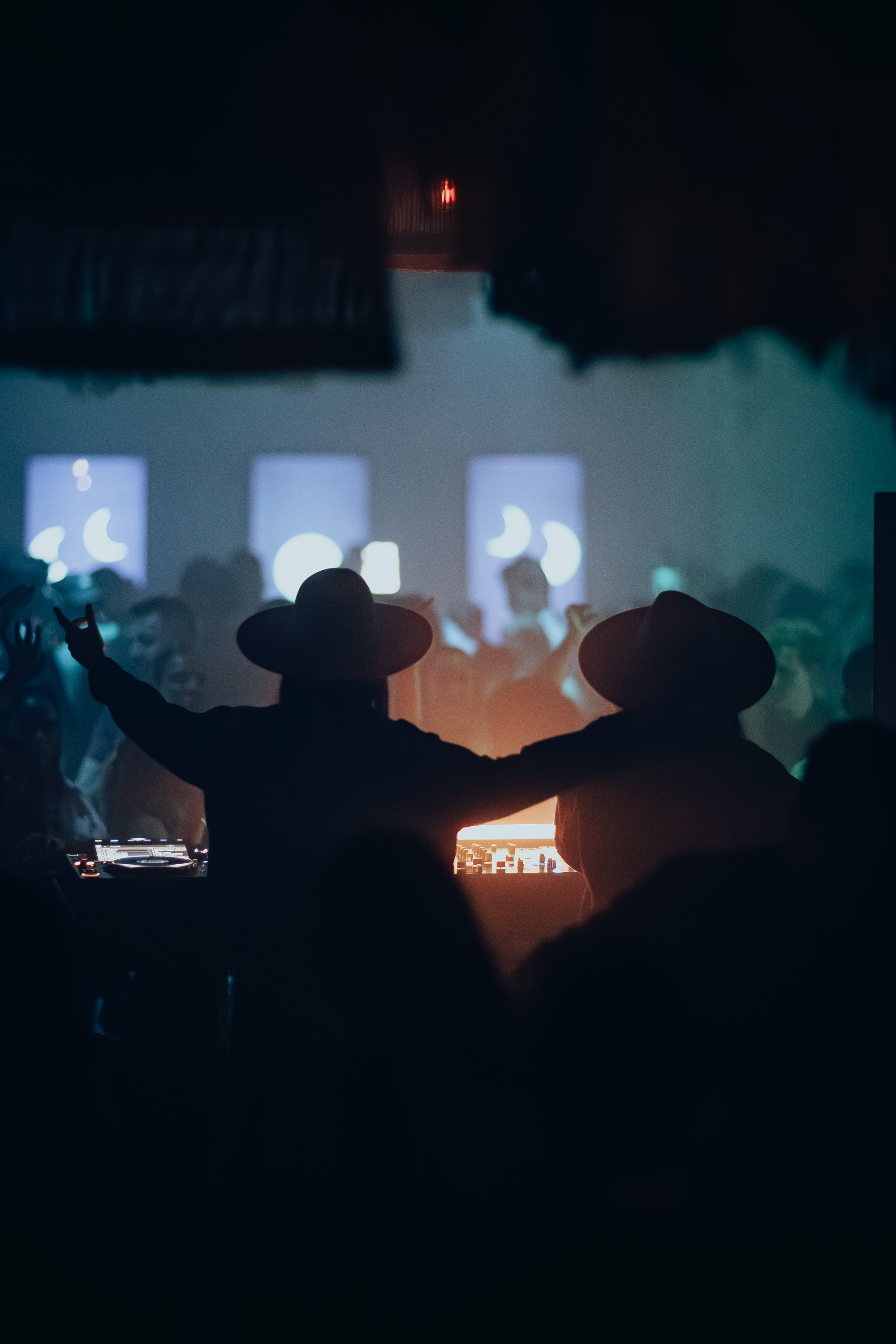 Bazart atmosphere